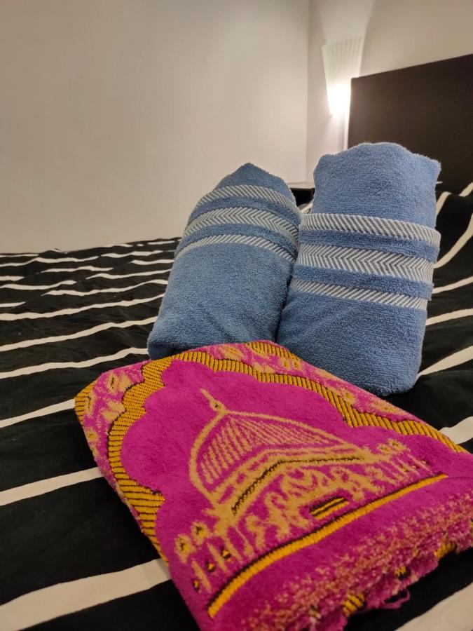 Aleesa Roomstay Pasir Puteh Bagian luar foto