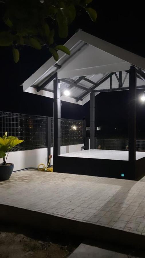 Aleesa Roomstay Pasir Puteh Bagian luar foto
