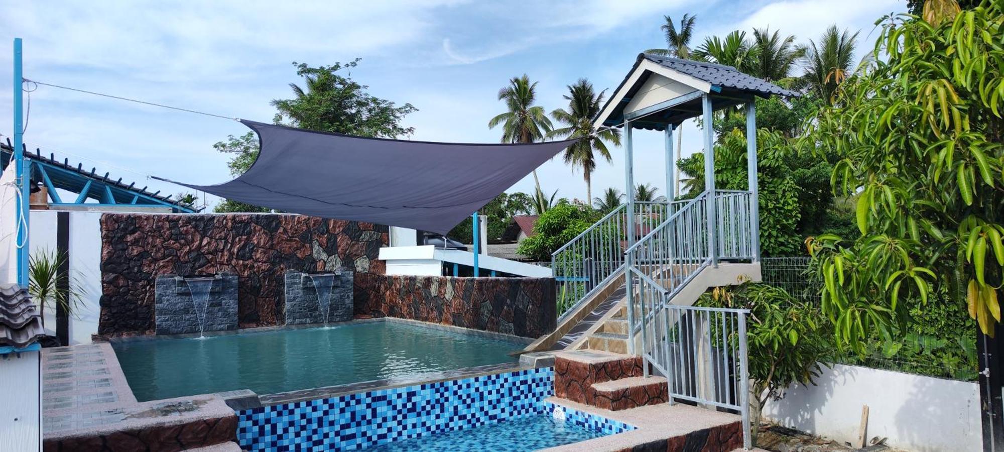 Aleesa Roomstay Pasir Puteh Bagian luar foto